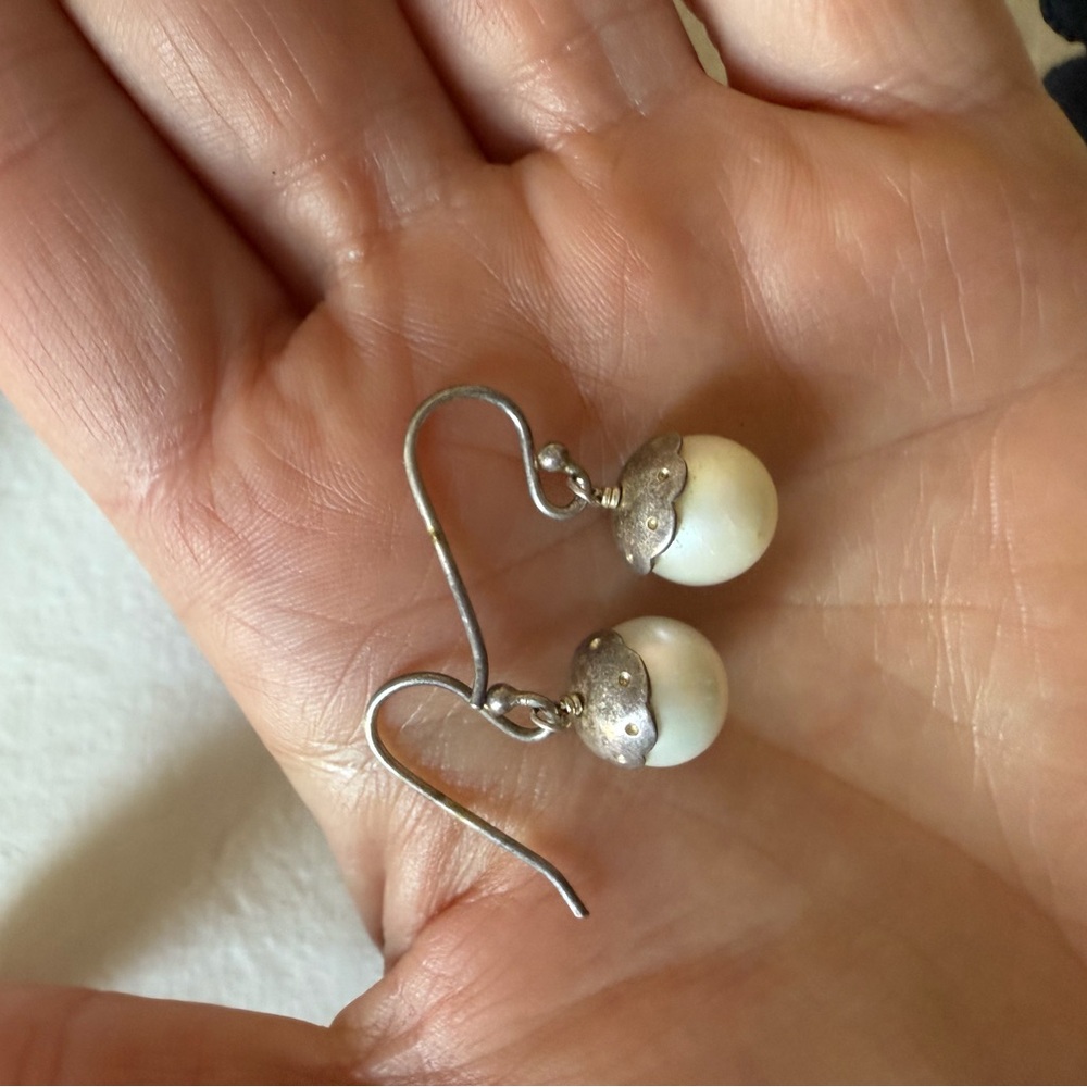 Stella & Dot Pearl Earrings - Picture 2 of 2